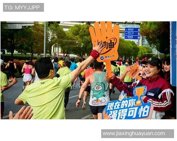 南京滑板队在马拉松大满贯中的团队协作表现精彩纷呈引人瞩目